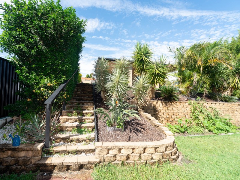 13 Langer Place, Arundel QLD 4214