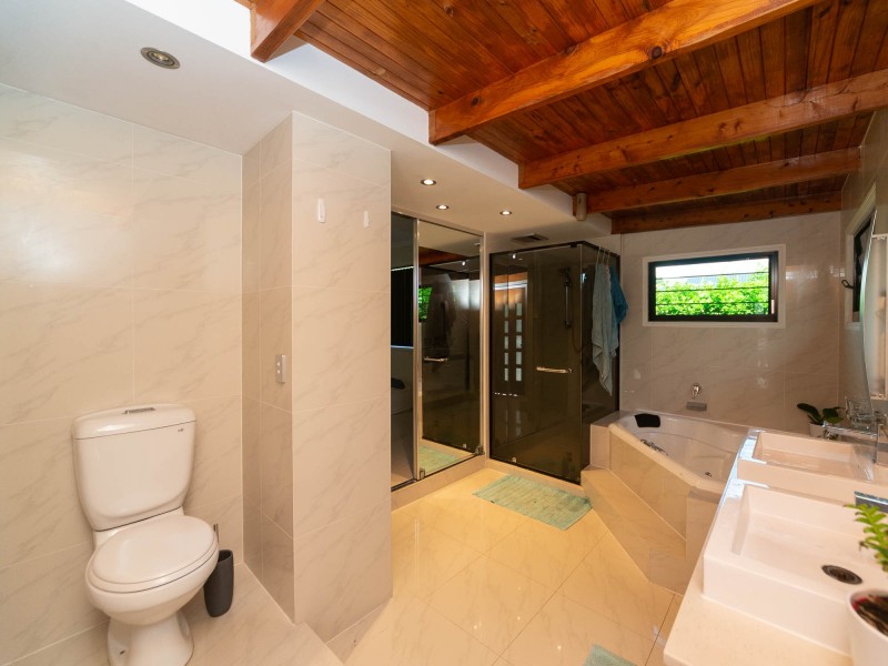 13 Langer Place, Arundel QLD 4214