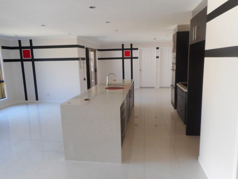 13 Langer Place, Arundel QLD 4214