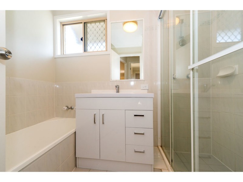 27 River Oak Drive, Helensvale QLD 4212