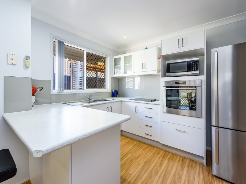 1/5 Clovelly Place, Labrador QLD 4215