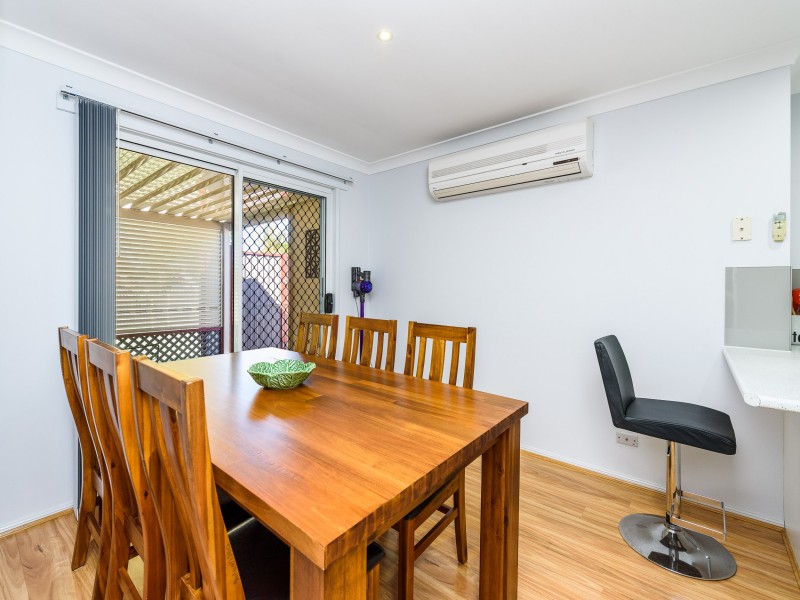 1/5 Clovelly Place, Labrador QLD 4215