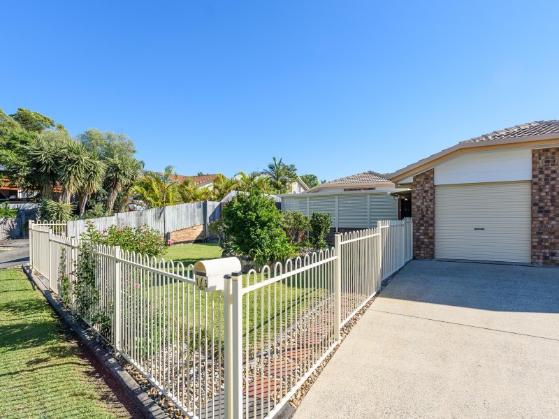 1/5 Clovelly Place, Labrador QLD 4215