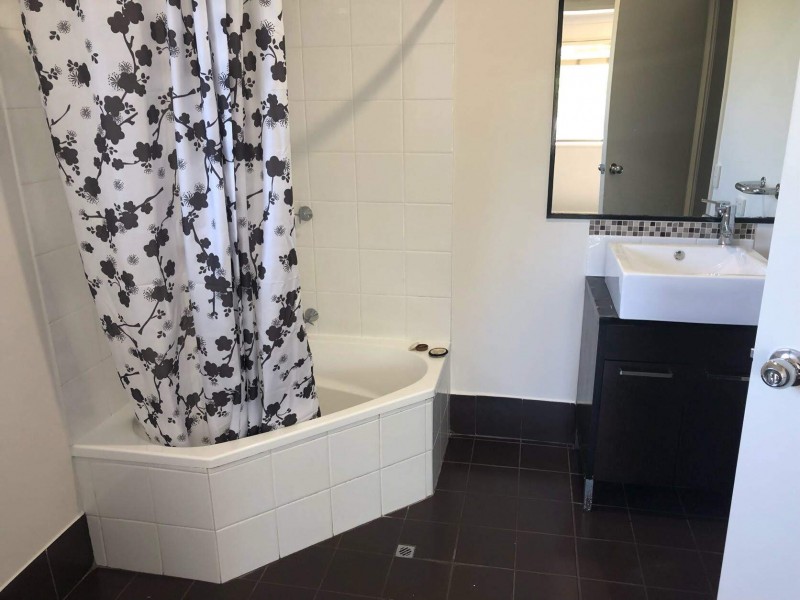 41/71 Olsen Avenue, Labrador QLD 4215