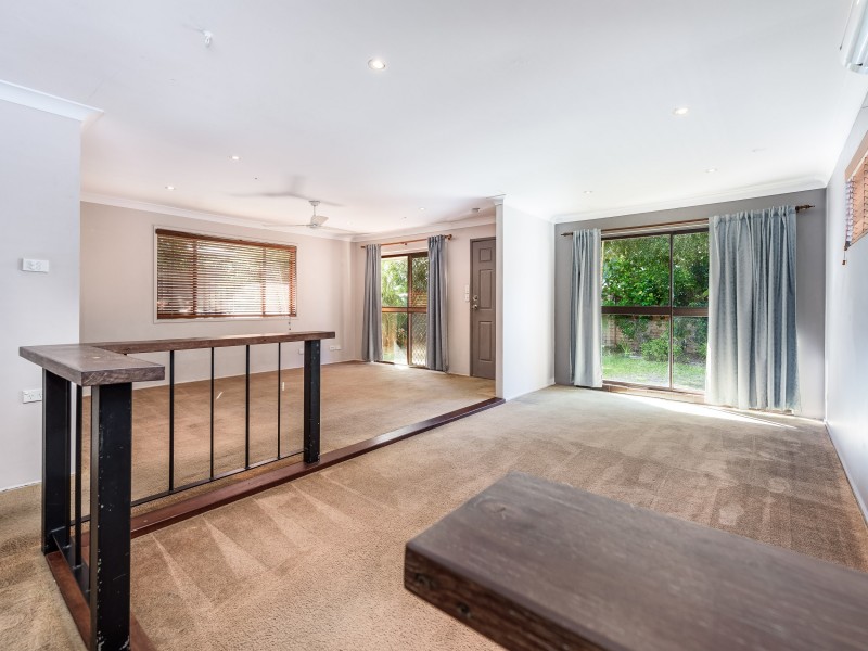 16 Allinga Street, Coombabah QLD 4216
