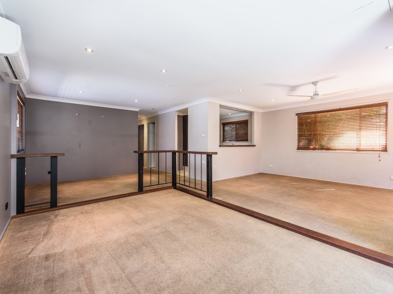 16 Allinga Street, Coombabah QLD 4216