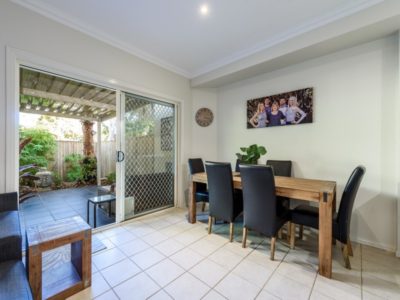 6/395 Pine Ridge Road, Runaway Bay QLD 4216