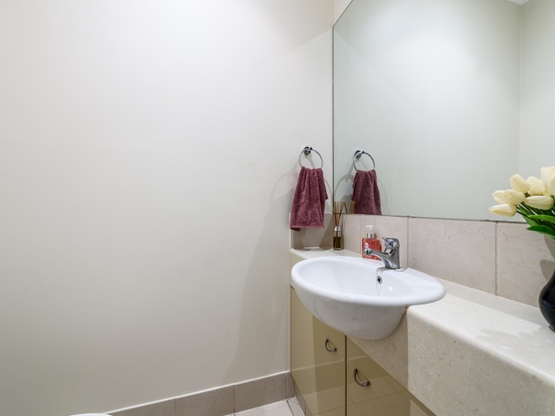 6/395 Pine Ridge Road, Runaway Bay QLD 4216