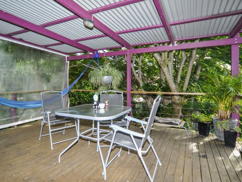 260 Bayview Street, Hollywell QLD 4216