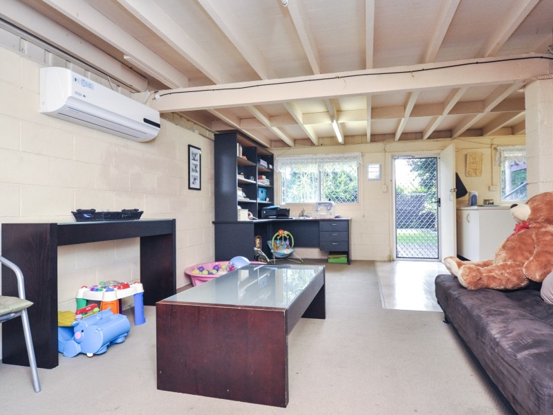 260 Bayview Street, Hollywell QLD 4216