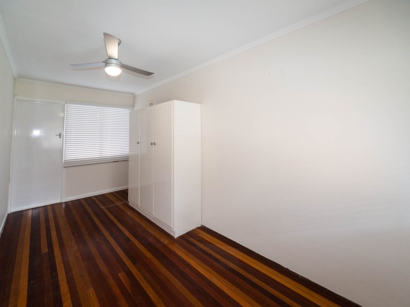 1/34 Labrador Street, Labrador QLD 4215