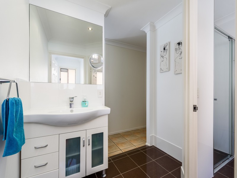 31 Arnold Palmer Drive, Parkwood QLD 4214