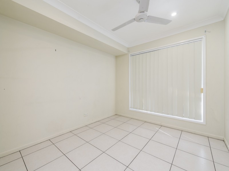 14 Leighanne Crescent, Arundel QLD 4214