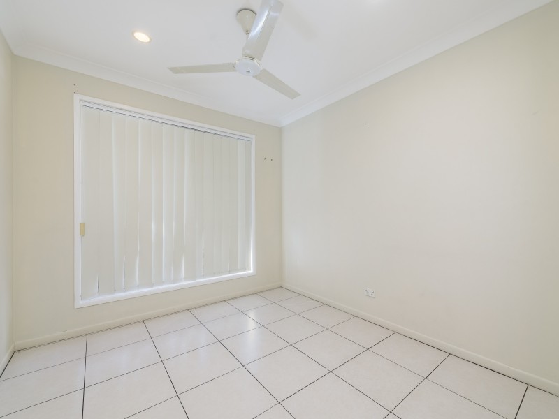 14 Leighanne Crescent, Arundel QLD 4214