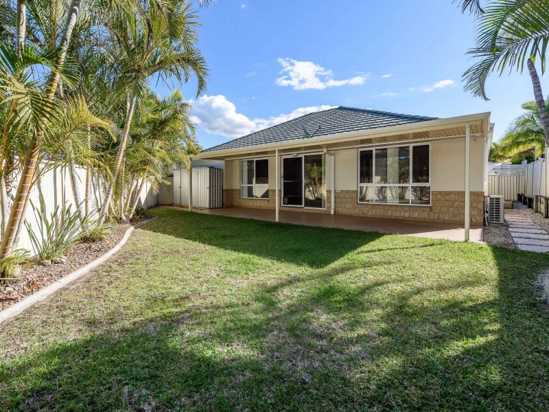 14 Leighanne Crescent, Arundel QLD 4214