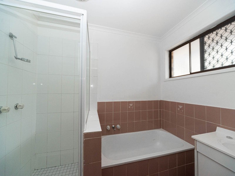 5 Sauvignon Court, Molendinar QLD 4214