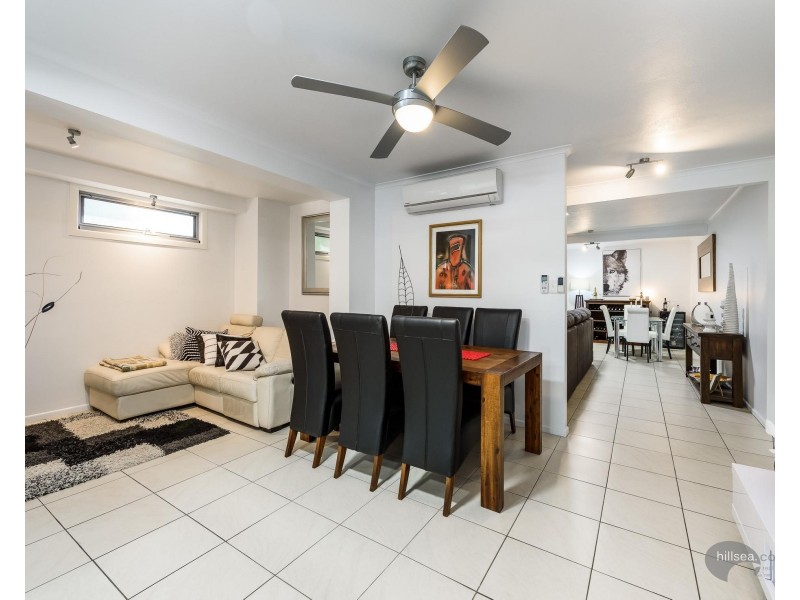 63 Nalkari Street, Coombabah QLD 4216