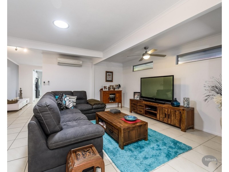 63 Nalkari Street, Coombabah QLD 4216