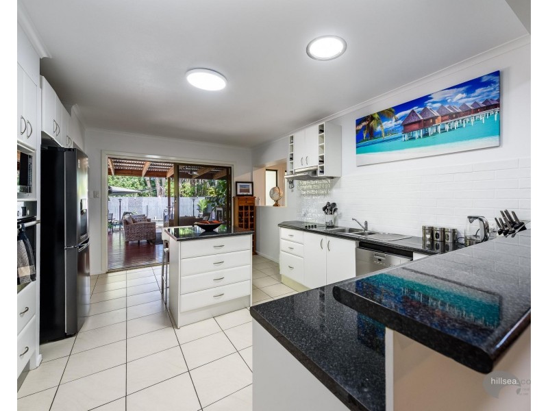 63 Nalkari Street, Coombabah QLD 4216
