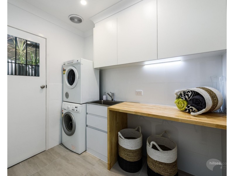 63 Nalkari Street, Coombabah QLD 4216