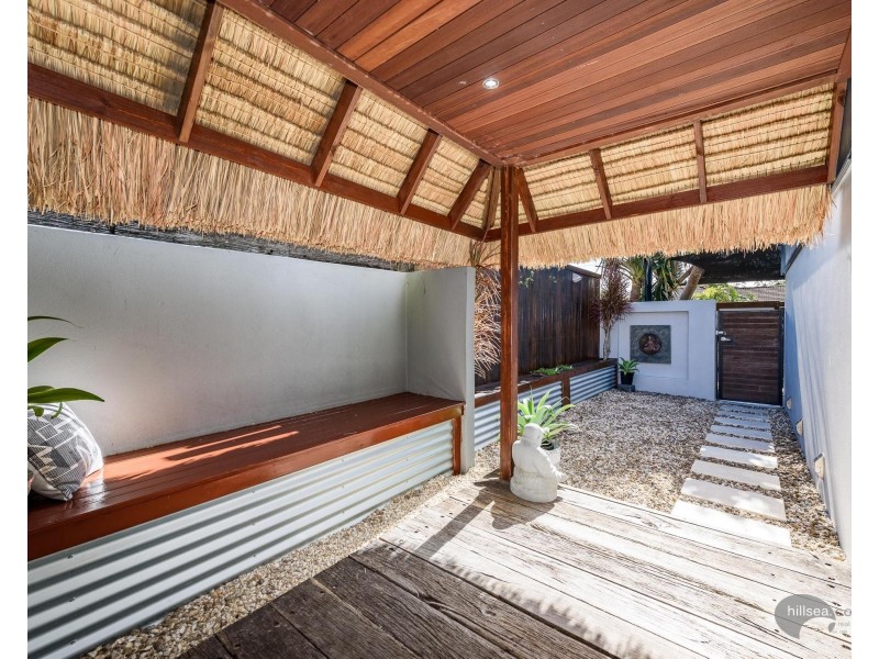 63 Nalkari Street, Coombabah QLD 4216