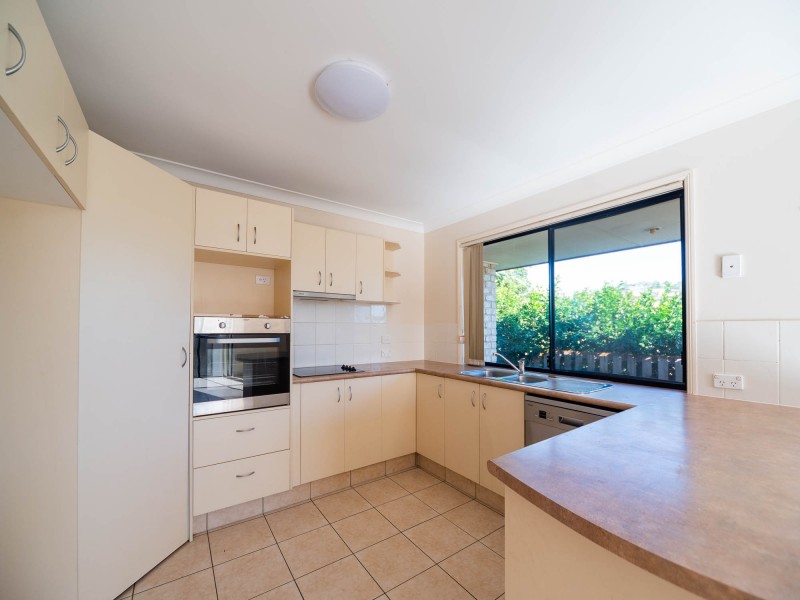 11 Hatutu Street, Pacific Pines QLD 4211