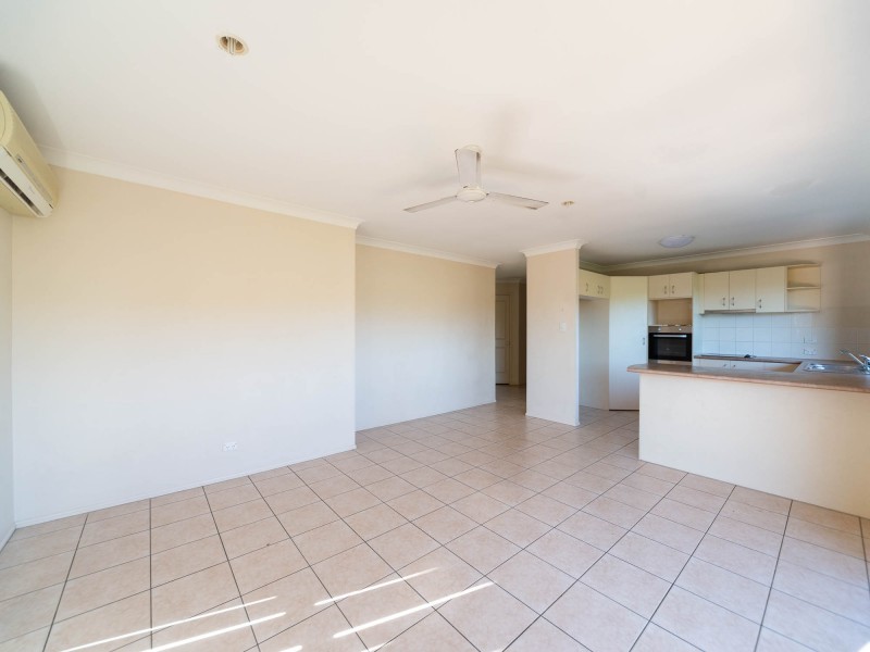 11 Hatutu Street, Pacific Pines QLD 4211