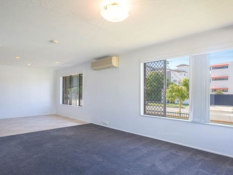 43 Central Street, Labrador QLD 4215