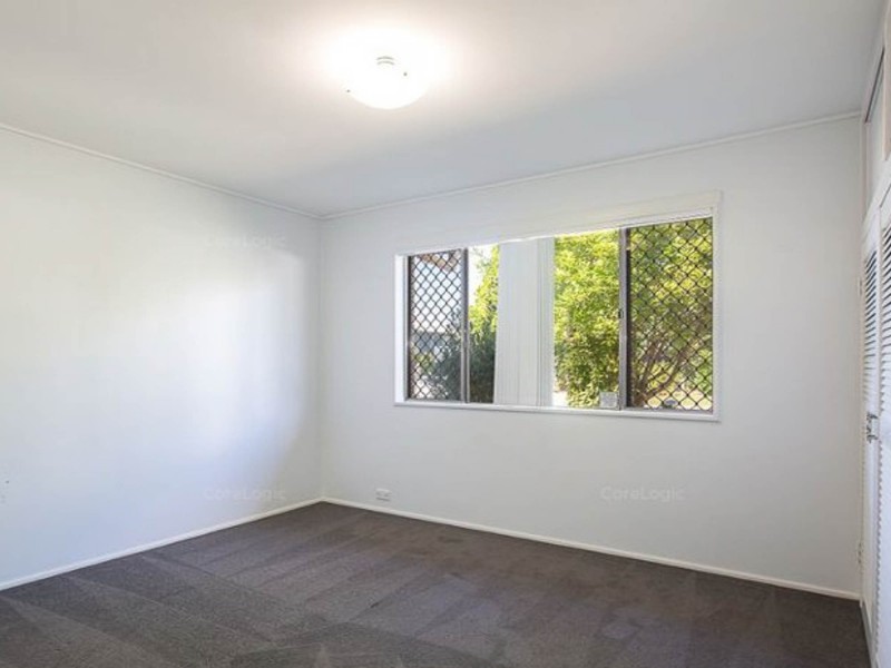 43 Central Street, Labrador QLD 4215