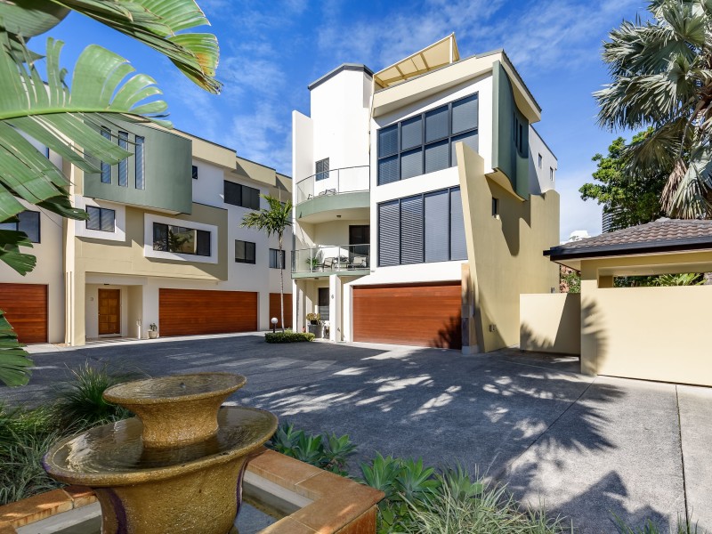 6/23-25 Madang Crescent, Runaway Bay QLD 4216