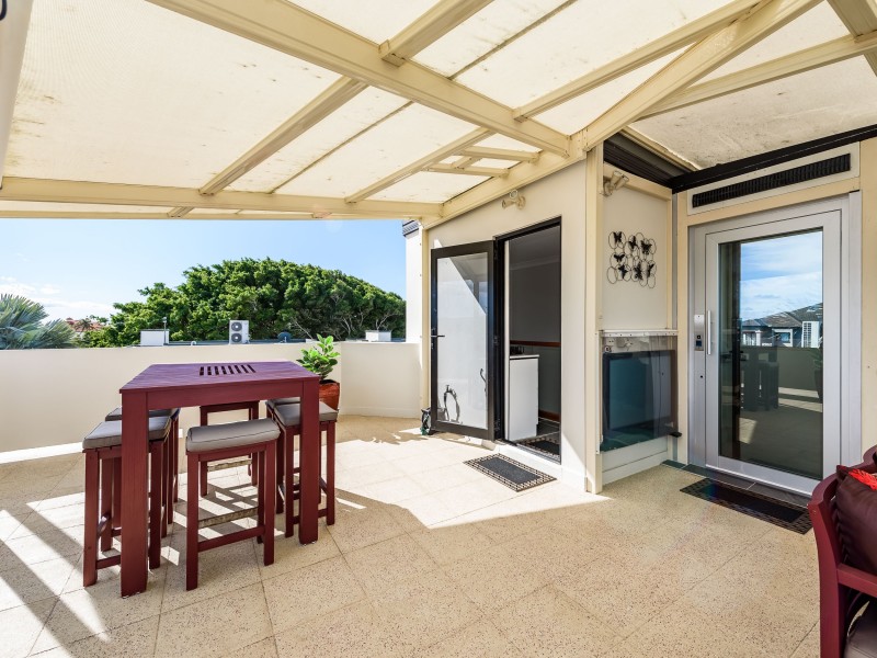 6/23-25 Madang Crescent, Runaway Bay QLD 4216