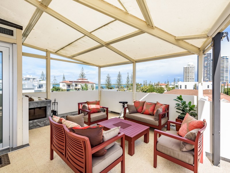 6/23-25 Madang Crescent, Runaway Bay QLD 4216