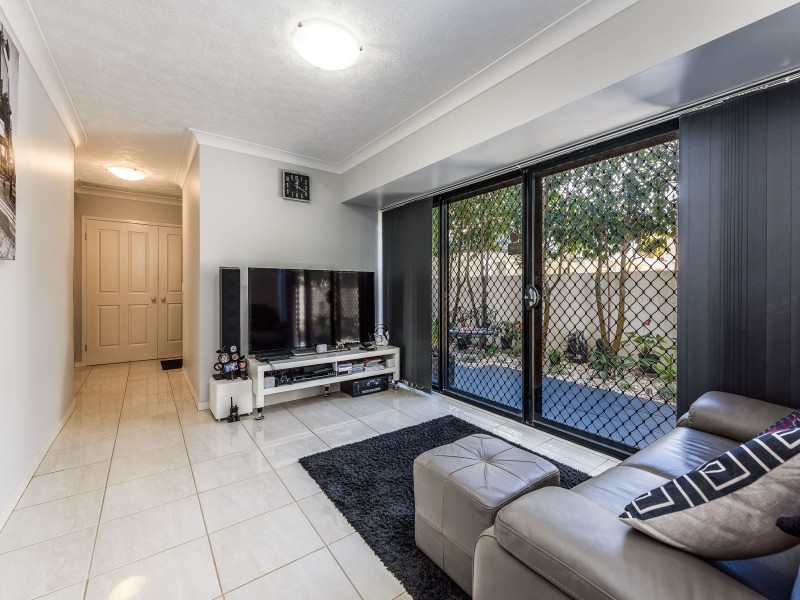 6/23-25 Madang Crescent, Runaway Bay QLD 4216