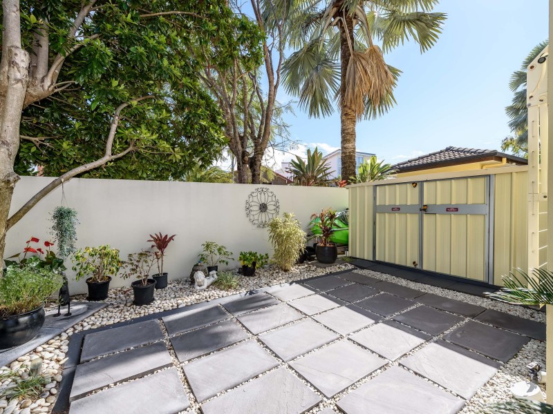 6/23-25 Madang Crescent, Runaway Bay QLD 4216