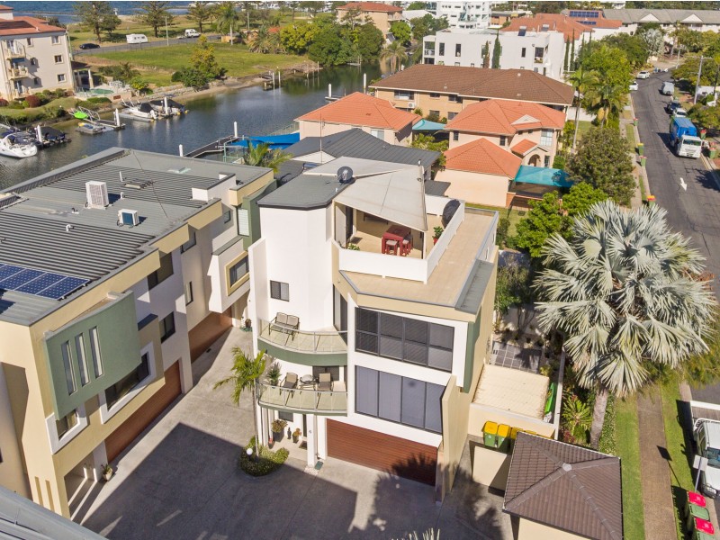 6/23-25 Madang Crescent, Runaway Bay QLD 4216