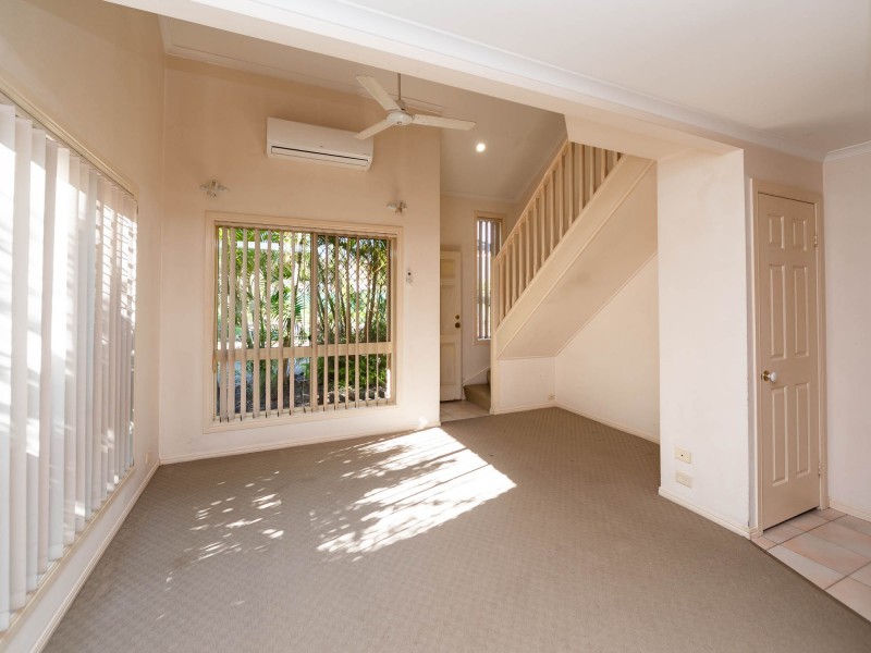5/427 Oxley Drive, Runaway Bay QLD 4216