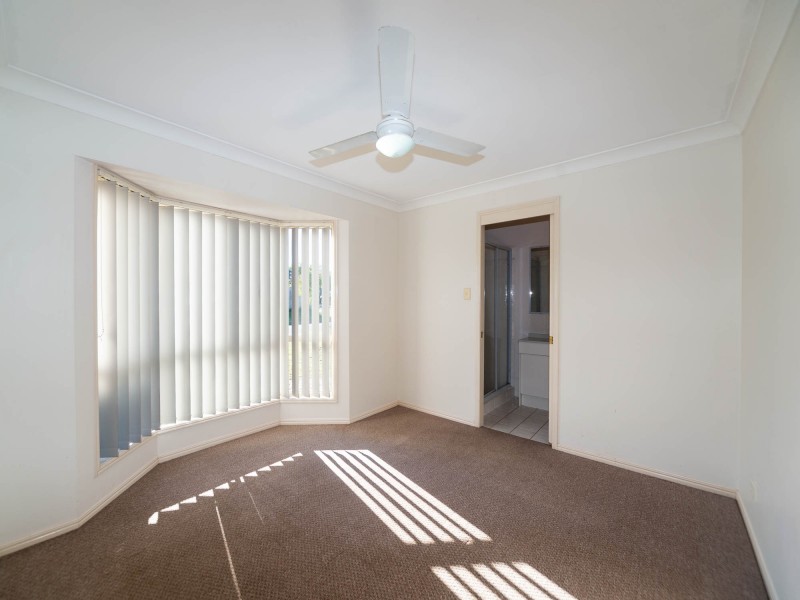 4 Guy Lane, Oxenford QLD 4210