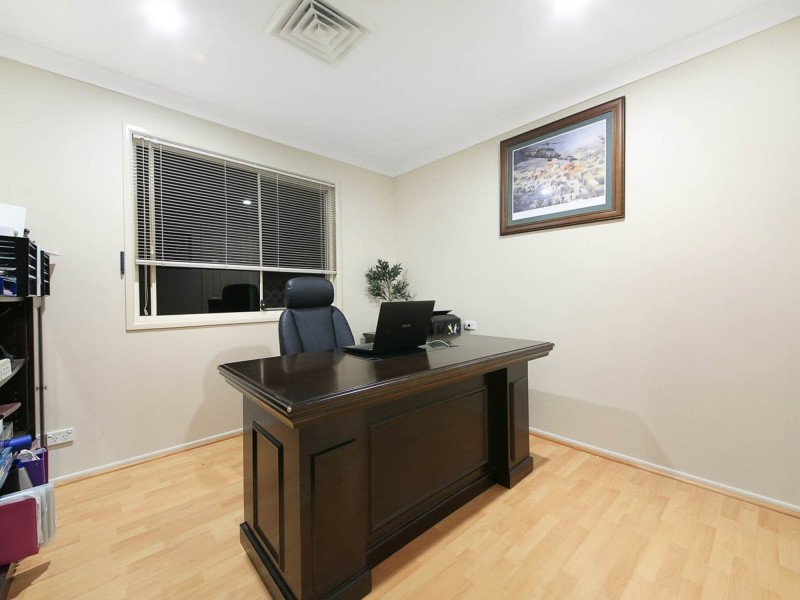5 Portreeves Place, Arundel QLD 4214