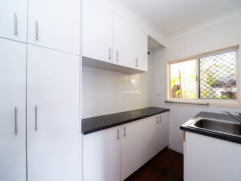 14 Billington Street, Labrador QLD 4215