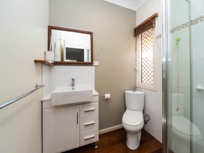 14 Billington Street, Labrador QLD 4215