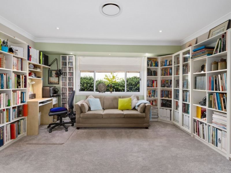 208 Bayview Street, Runaway Bay QLD 4216