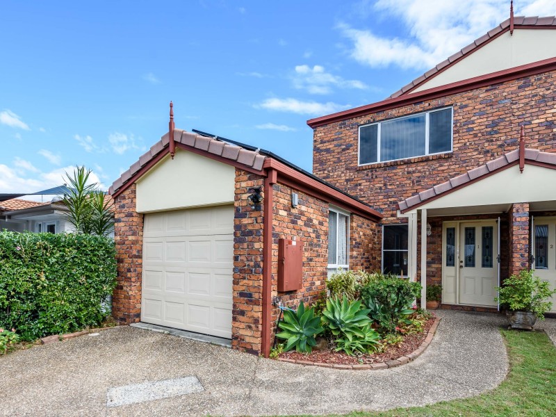 1/8 Rosalind Avenue, Paradise Point QLD 4216