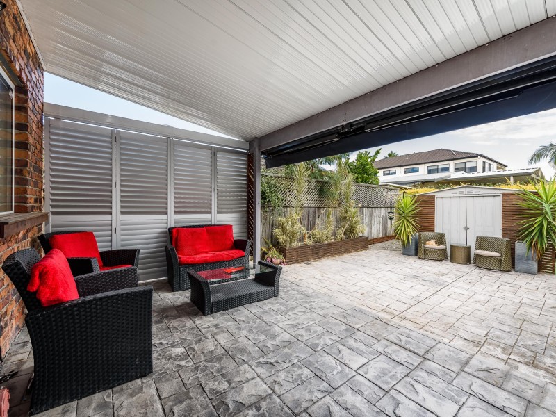 1/8 Rosalind Avenue, Paradise Point QLD 4216