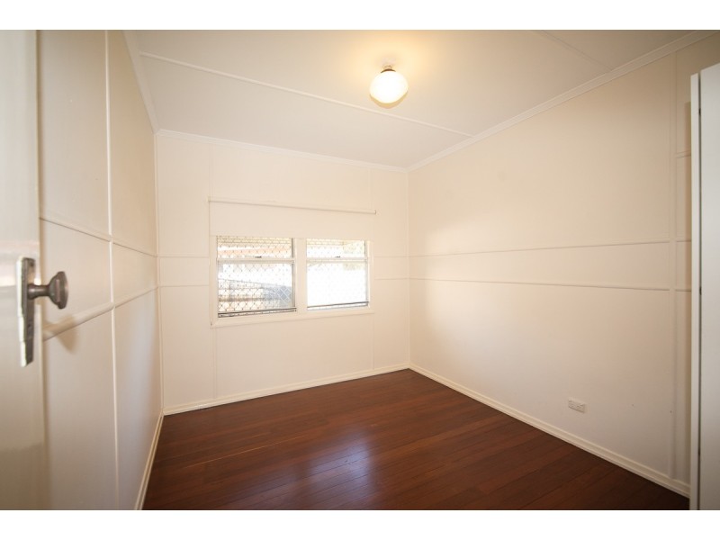 38 Turpin Road, Labrador QLD 4215