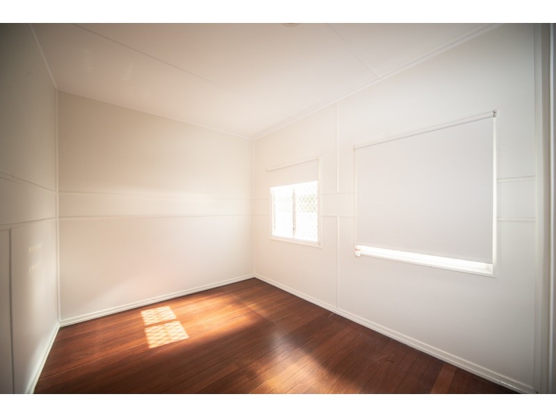 38 Turpin Road, Labrador QLD 4215