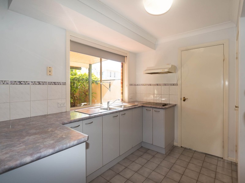 10/33 Government Road, Labrador QLD 4215