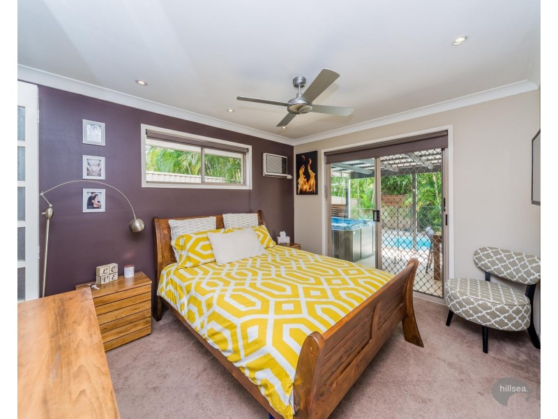 17 Spikes Court, Arundel QLD 4214