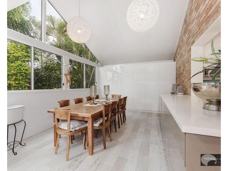 23 Sundown Drive, Paradise Point QLD 4216