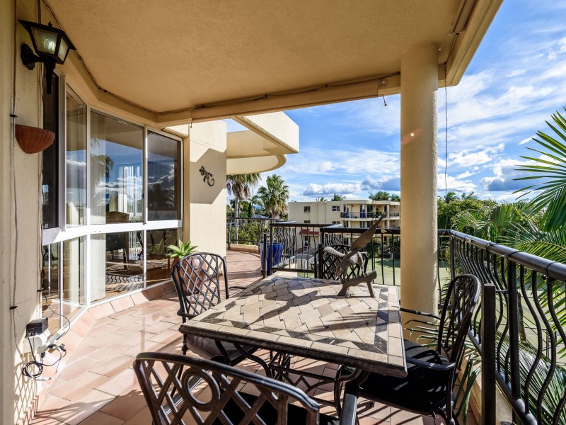 32/41A Broadwater Street, Runaway Bay QLD 4216