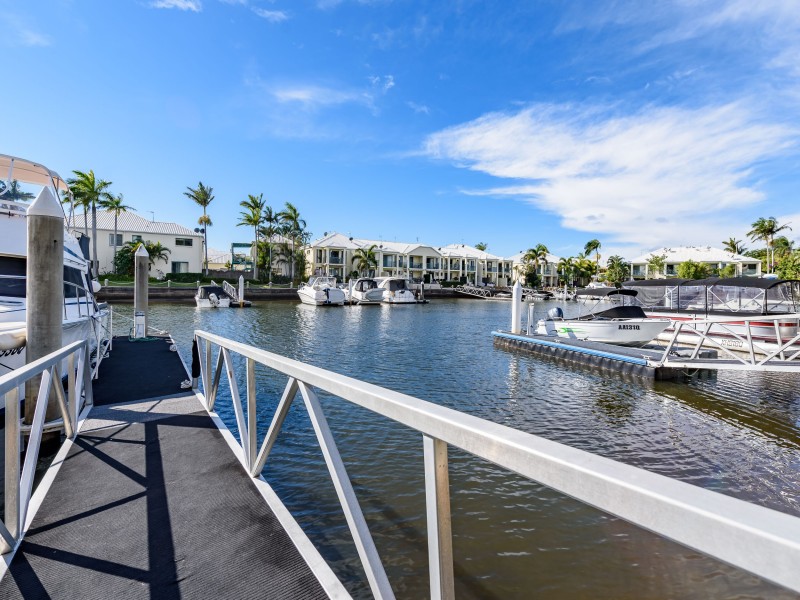 32/41A Broadwater Street, Runaway Bay QLD 4216